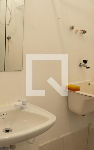 Apartamento para alugar com 35m², 1 quarto e sem vaga Apartamento para alugar com 35m², 1 quarto e sem vagaBanheiro