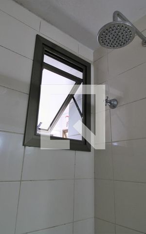Apartamento à venda com 85m², 3 quartos e 2 vagasChuveiro