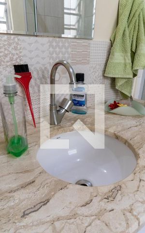 Apartamento à venda com 70m², 2 quartos e sem vagaBanheiro