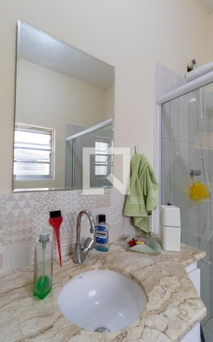 Apartamento à venda com 70m², 2 quartos e sem vagaBanheiro