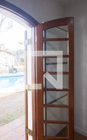 Casa à venda com 600m², 5 quartos e 6 vagasQuarto 2