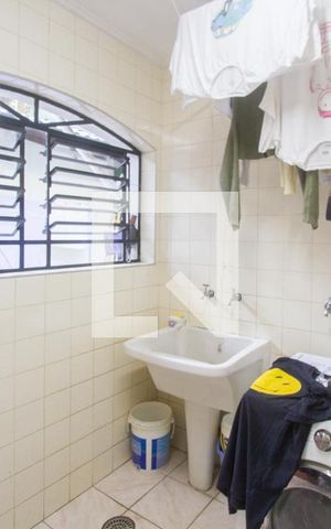 Casa à venda com 600m², 5 quartos e 6 vagasÁrea de Serviço