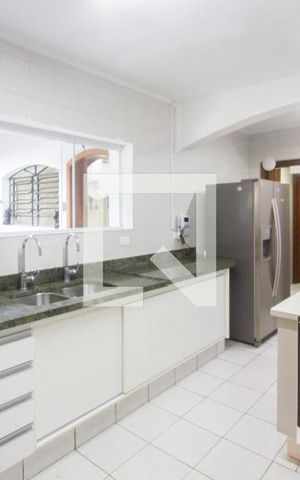 Casa à venda com 600m², 5 quartos e 6 vagasCozinha