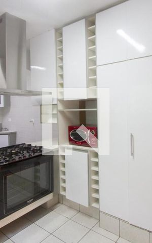 Casa à venda com 600m², 5 quartos e 6 vagasCozinha
