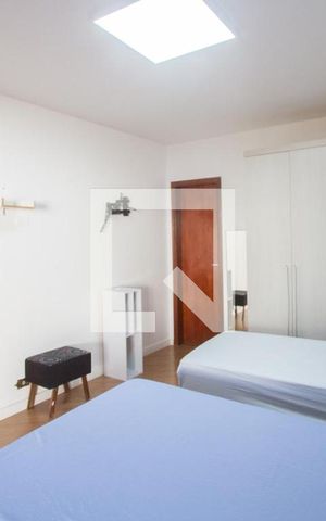 Casa à venda com 600m², 5 quartos e 6 vagasSuíte 2