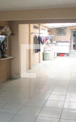 Casa à venda com 330m², 3 quartos e 3 vagasGaragem