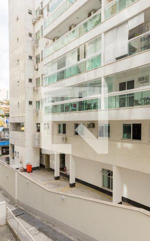 Apartamento à venda com 81m², 2 quartos e 1 vaga Apartamento à venda com 81m², 2 quartos e 1 vagaVista