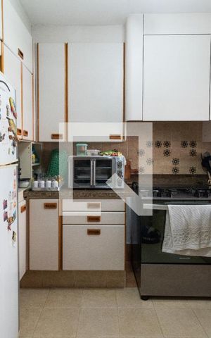 Casa à venda com 600m², 4 quartos e 5 vagas Casa à venda com 600m², 4 quartos e 5 vagasCozinha