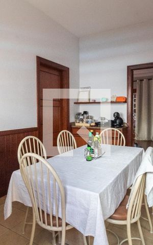 Casa à venda com 600m², 4 quartos e 5 vagas Casa à venda com 600m², 4 quartos e 5 vagasCozinha - copa