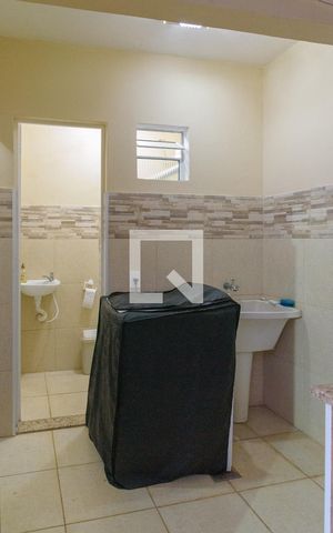 Casa à venda com 290m², 3 quartos e 4 vagas Casa à venda com 290m², 3 quartos e 4 vagasÁrea de Serviço