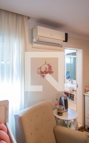 Apartamento à venda com 224m², 3 quartos e 2 vagas Apartamento à venda com 224m², 3 quartos e 2 vagasSuíte 3