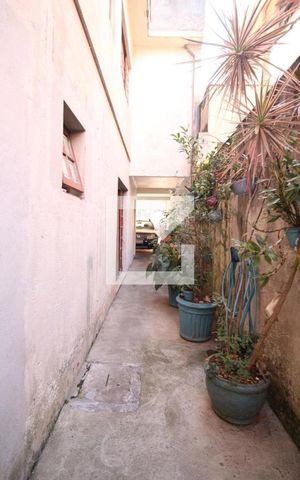 Casa à venda com 240m², 3 quartos e 2 vagasÁrea Externa