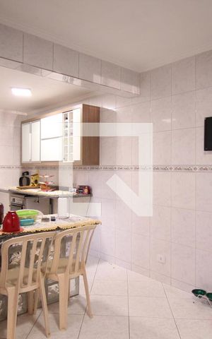 Casa à venda com 240m², 3 quartos e 2 vagasCozinha