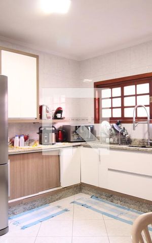 Casa à venda com 240m², 3 quartos e 2 vagasCozinha