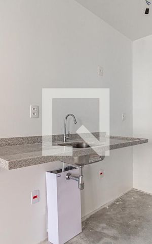 Studio à venda com 33m², 1 quarto e sem vaga Studio à venda com 33m², 1 quarto e sem vagaCozinha
