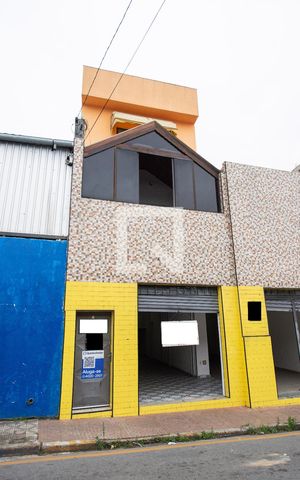 Casa para alugar com 350m², 3 quartos e 2 vagas Casa para alugar com 350m², 3 quartos e 2 vagasFachada da Casa