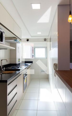Apartamento para alugar com 60m², 3 quartos e 1 vaga Apartamento para alugar com 60m², 3 quartos e 1 vagaCozinha e Área de Serviço