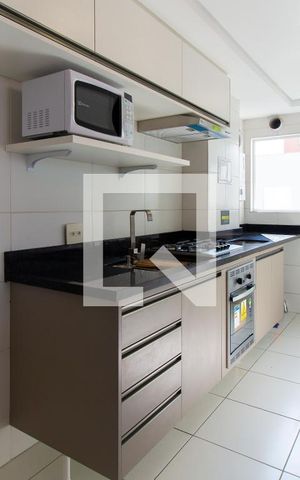 Apartamento para alugar com 60m², 3 quartos e 1 vaga Apartamento para alugar com 60m², 3 quartos e 1 vagaCozinha e Área de Serviço