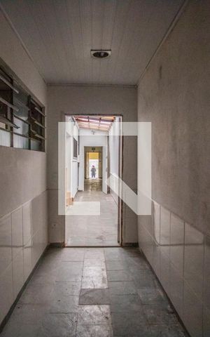 Casa à venda com 270m², 6 quartos e 2 vagas Casa à venda com 270m², 6 quartos e 2 vagasDepósito 2