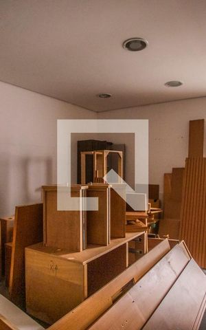 Casa à venda com 270m², 6 quartos e 2 vagas Casa à venda com 270m², 6 quartos e 2 vagasDepósito 1