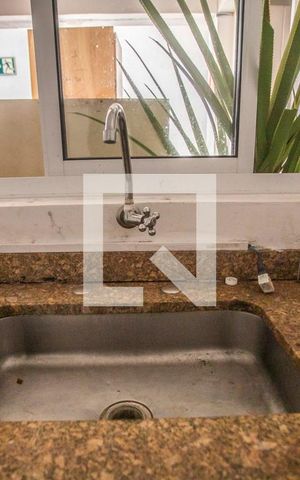 Casa à venda com 270m², 6 quartos e 2 vagas Casa à venda com 270m², 6 quartos e 2 vagasCozinha - Torneira