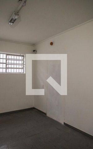 Casa à venda com 270m², 6 quartos e 2 vagas Casa à venda com 270m², 6 quartos e 2 vagasQuarto 2