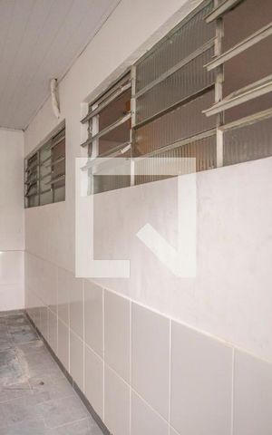 Casa à venda com 270m², 6 quartos e 2 vagas Casa à venda com 270m², 6 quartos e 2 vagasDepósito 2