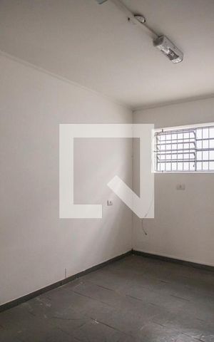 Casa à venda com 270m², 6 quartos e 2 vagas Casa à venda com 270m², 6 quartos e 2 vagasQuarto 2