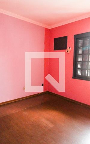 Casa à venda com 280m², 5 quartos e 1 vaga Casa à venda com 280m², 5 quartos e 1 vagaQuarto Suíte