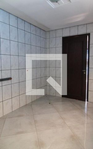 Casa à venda com 280m², 5 quartos e 1 vaga Casa à venda com 280m², 5 quartos e 1 vagaCozinha