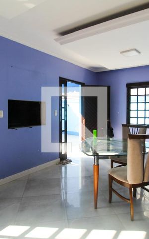 Casa à venda com 280m², 5 quartos e 1 vaga Casa à venda com 280m², 5 quartos e 1 vagaSala de Jantar