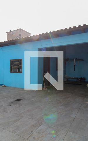Casa à venda com 280m², 5 quartos e 1 vaga Casa à venda com 280m², 5 quartos e 1 vagaPátio