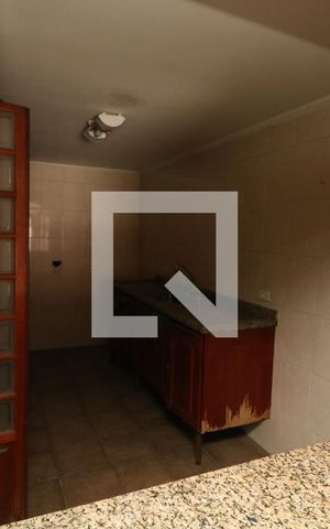 Casa à venda com 202m², 3 quartos e 4 vagasCozinha Garagem