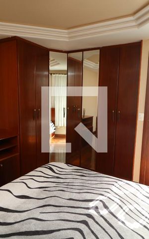 Casa à venda com 202m², 3 quartos e 4 vagasSuite