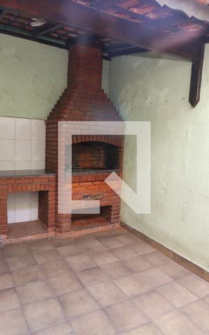 Casa à venda com 202m², 3 quartos e 4 vagasChurrasqueira