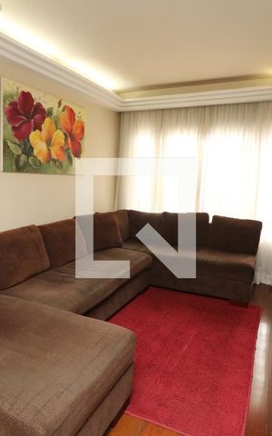 Casa à venda com 202m², 3 quartos e 4 vagasSala