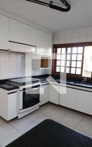 Casa à venda com 202m², 3 quartos e 4 vagasCozinha