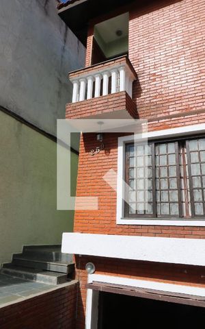 Casa à venda com 202m², 3 quartos e 4 vagasFachada