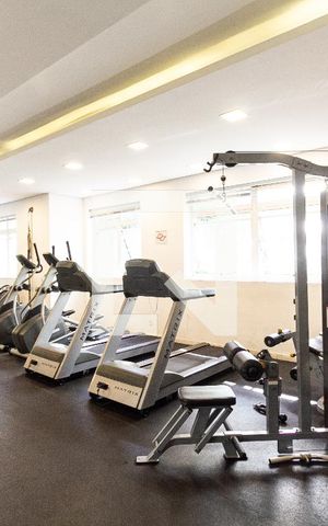 Apartamento à venda com 68m², 2 quartos e 2 vagas Apartamento à venda com 68m², 2 quartos e 2 vagasÁrea comum - Academia