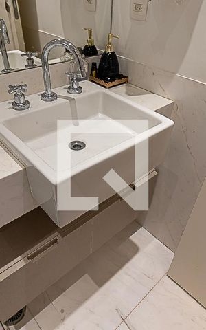 Apartamento à venda com 68m², 2 quartos e 2 vagas Apartamento à venda com 68m², 2 quartos e 2 vagasBanheiro Social