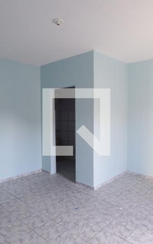 Casa para alugar com 163m², 2 quartos e 2 vagasSuíte
