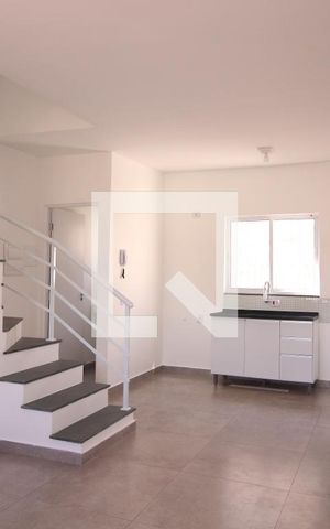 Casa para alugar com 86m², 2 quartos e 2 vagasSala/Cozinha