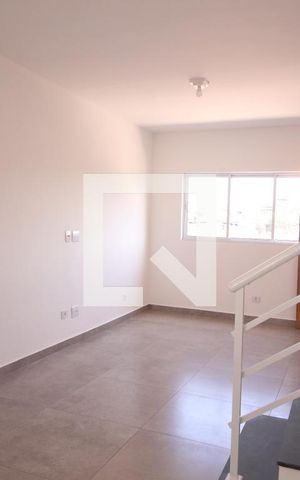 Casa para alugar com 86m², 2 quartos e 2 vagasSala/Cozinha