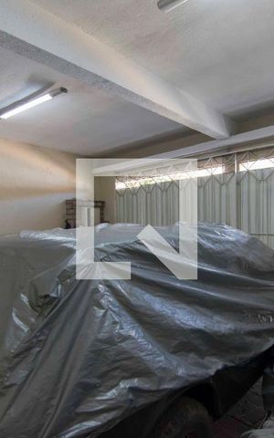 Casa à venda com 250m², 3 quartos e 3 vagasGaragem