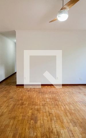 Apartamento para alugar com 75m², 2 quartos e 1 vagaSala