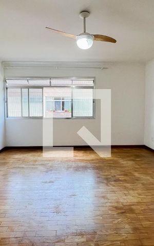Apartamento para alugar com 75m², 2 quartos e 1 vagaSala