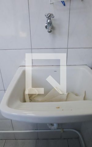 Apartamento para alugar com 75m², 2 quartos e 1 vagaÁrea de Serviço