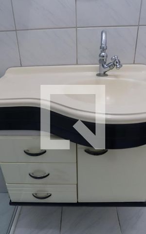 Apartamento para alugar com 75m², 2 quartos e 1 vagaBanheiro