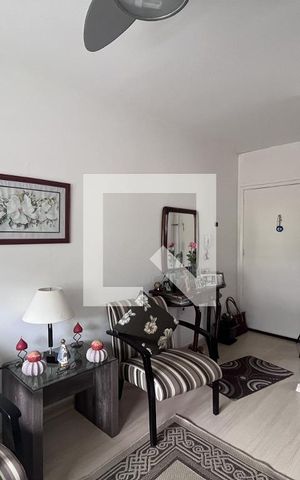 Apartamento à venda com 42m², 1 quarto e 1 vagaSala