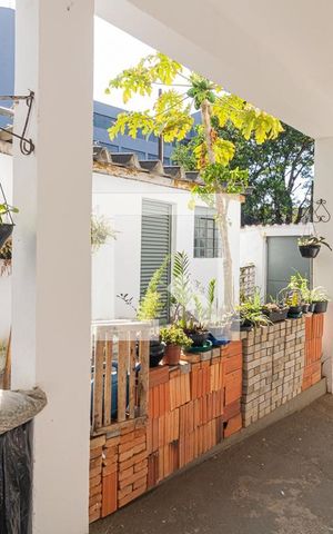 Casa à venda com 350m², 4 quartos e 1 vaga Casa à venda com 350m², 4 quartos e 1 vagaGaragem - Casa 02